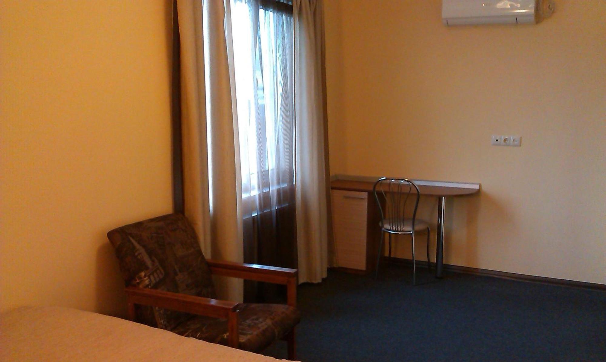 Yuzhniy Dvorik Aparthotel Odessa Ngoại thất bức ảnh